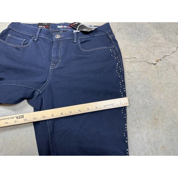 Style & Co Denim Capri Womens 8 Stretch Fit Bedazzled Rhinestone Sides 30x24 - Picture 9 of 11